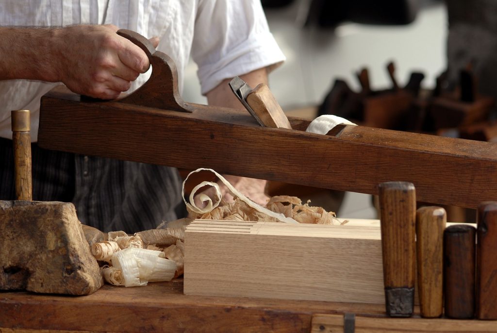 carpenter, plane, shavings